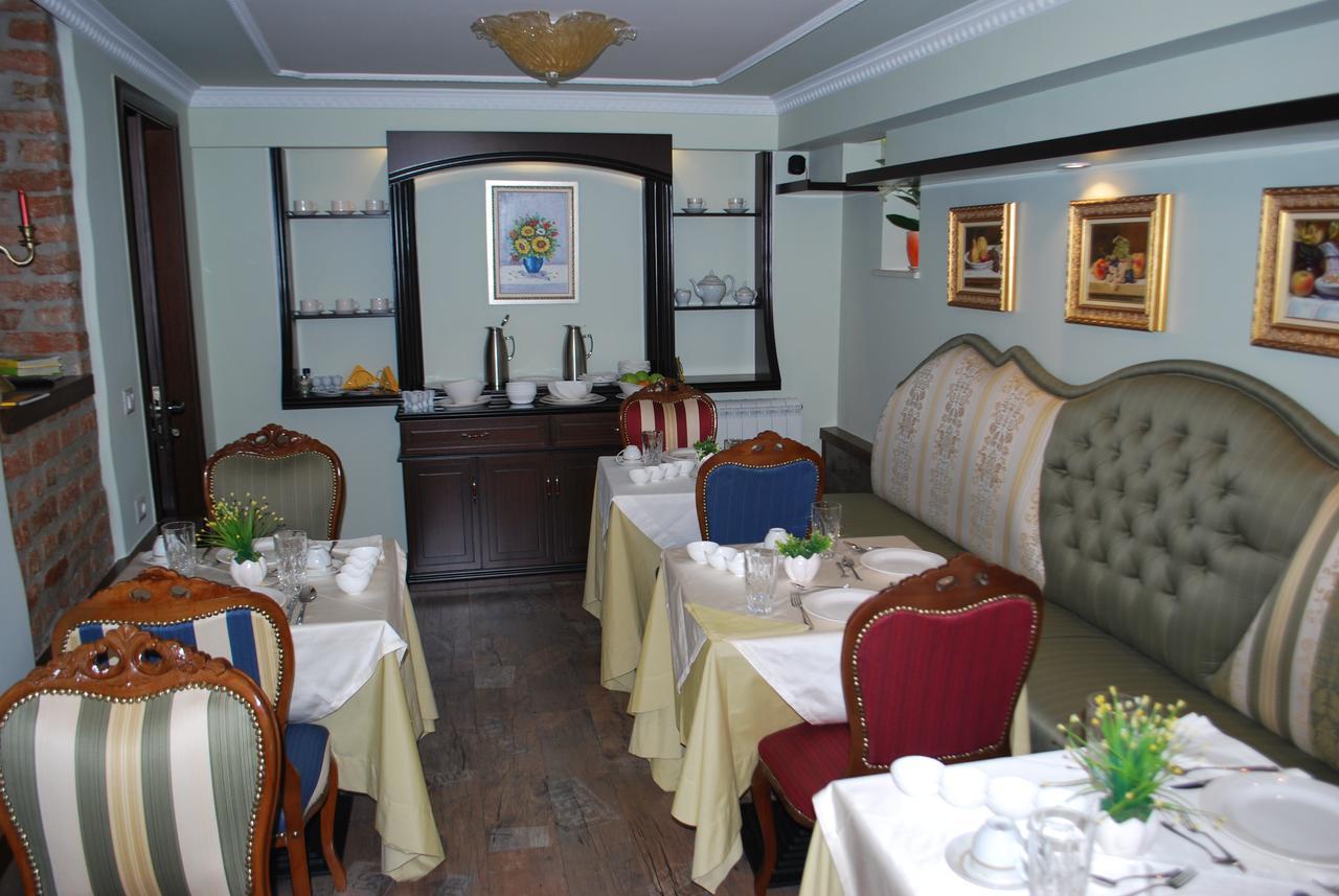 Hotel Vila Sigal Корча Экстерьер фото